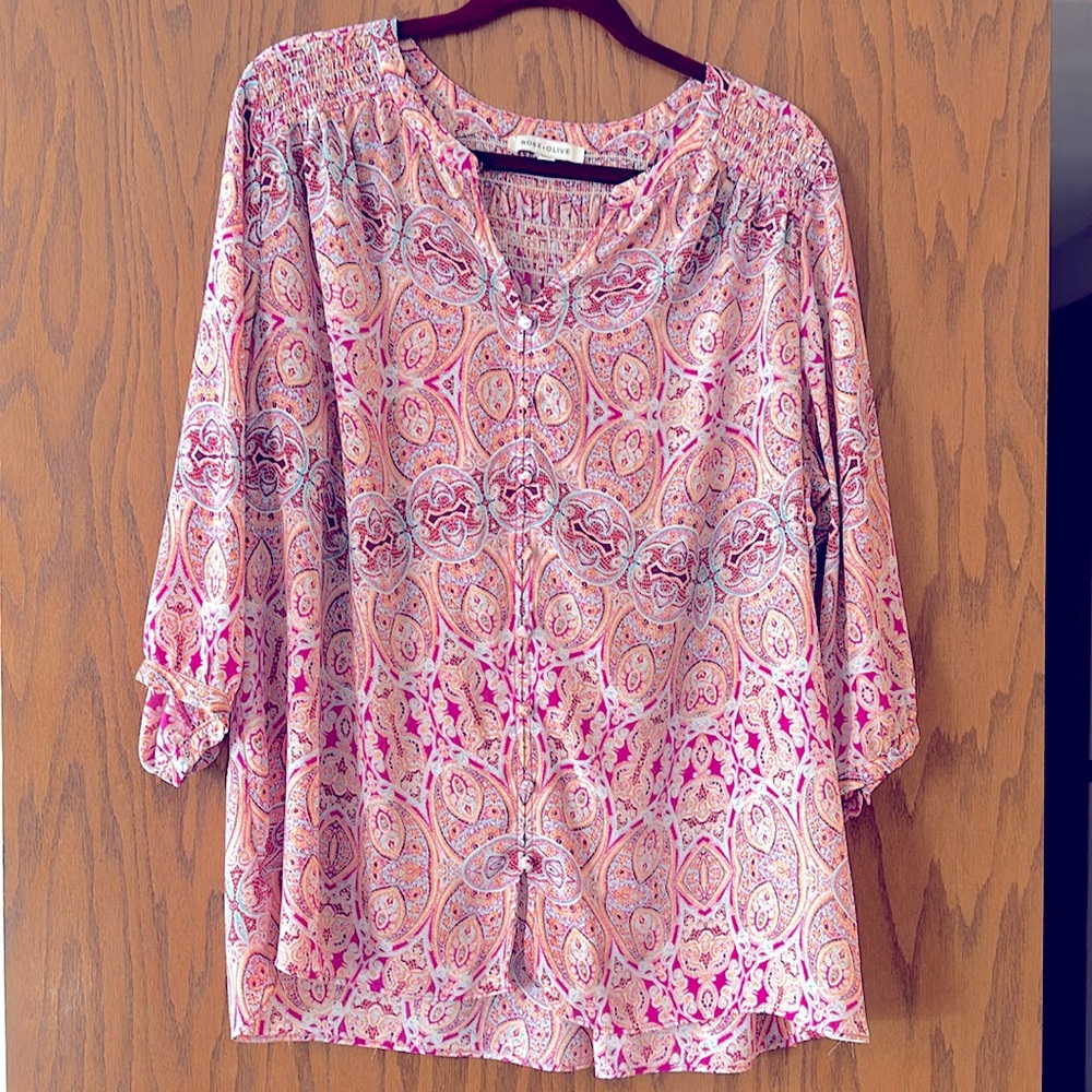 Beautiful silk like blouse size 1x